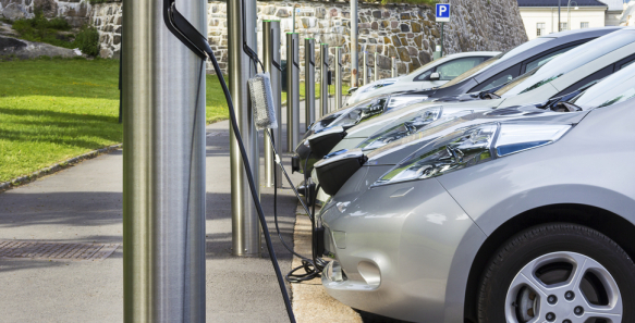 Mitos y verdades sobre los carros eléctricos 