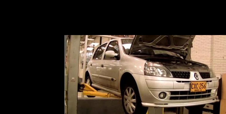 Renault Clio usado. este es uno de los carros más comercializados en el mercado del usado en Colombia.